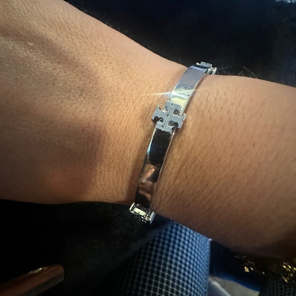 Tory Burch Silver Bangle Logo Bracelet - Picture 2 of 4